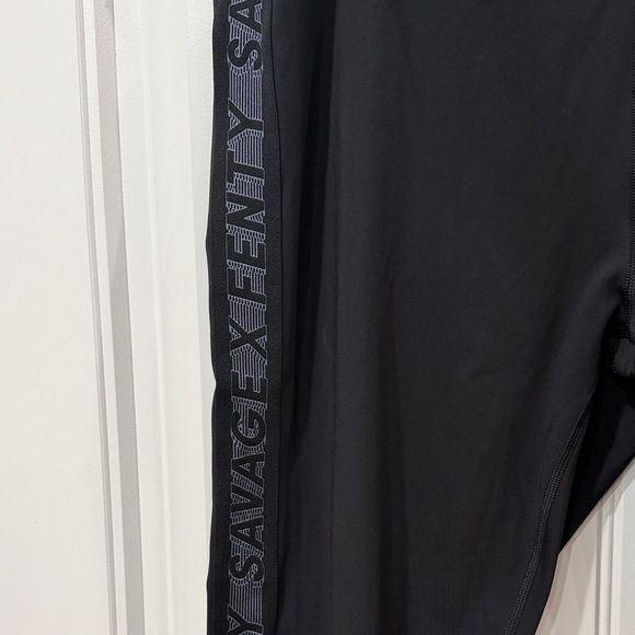 NWOT Savage X Fenty Midnight Black Logo Leggings - Picture 3 of 5